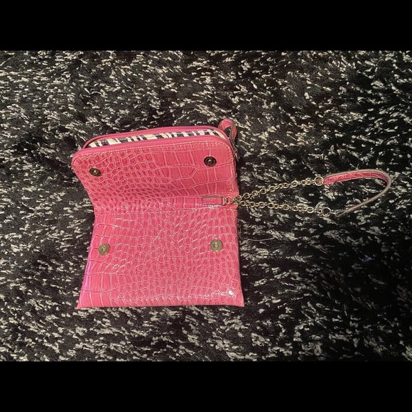 Guess wallet - Picture 2 of 2